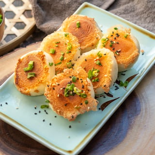 Shanghai-Style Pan-Fried Pork Buns (Catering)