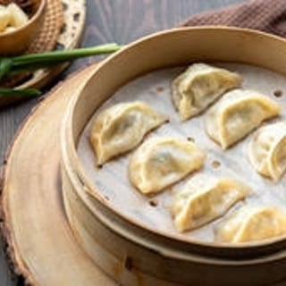 Steamed Pork & Napa Cabbage Dumplings (8 pcs)